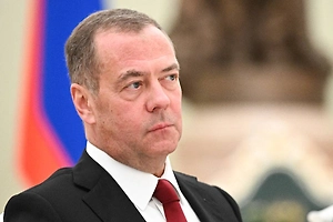 «Мы старшие, а вы подчиняйтесь»: Медведев описал отношение Запада к миру
