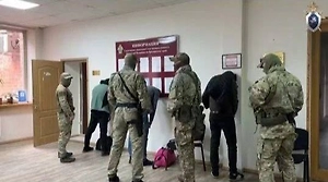 Банду из Приморья задержали за вымогательство денег у солдат СВО и похищение людей