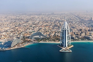 Россияне покупают «спасительные поездки» из ОАЭ в Оман почти на 40 тысяч рублей