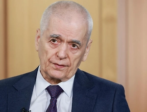 Проводить проверку, конечно, можно и нужно. Помимо проверки сферы ЖКХ нужно проводить разъяснительную работу, используя в том числе и СМИ. Ведь в России зима бывает каждый год. А такая снежная зима, как сейчас, впервые за последние пятьдесят лет.