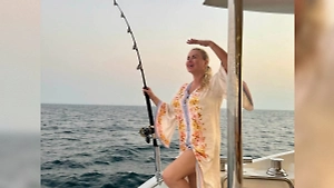 «Вместе с мамой плакали»: У Анны Семенович случился нервный срыв из-за скандального видео с пляжа