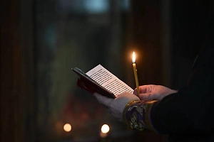 Священник объяснил, почему россияне стали активно запасаться осиновыми кольями