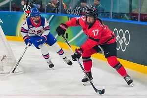 Хоккеистки сборной США разгромили Канаду со счётом 5:0 на Олимпийских играх