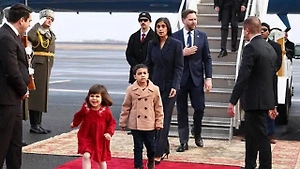 В США восхитились ковром, постеленным у трапа для Вэнса в Армении