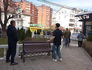 Пять человек ранены при стрельбе в техникуме в Анапе