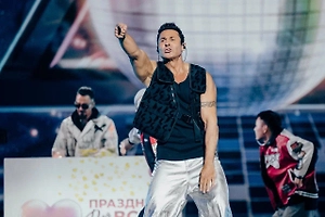 Стас Костюшкин рассказал, как держит себя в форме и реагирует на хейт от мужчин