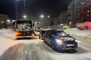 В Чебоксарах пьяный водитель устроил массовое ДТП с шестью автомобилями