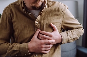 Нарколог назвал группы риска по синдрому внезапной смерти, связанной с алкоголем