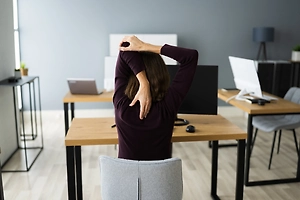 Россиянки массово выходят из декрета уже через месяц после родов из-за страха