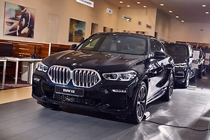 BMW вновь отзывает сотни тысяч машин по всему миру из-за риска возгорания