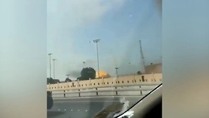 Ракетный обстрел базы Пятого флота США в Бахрейне попал на видео