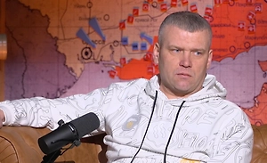 «Нож к горлу и душили пакетом»: Лётчик РФ рассказал о пыточных для наших бойцов на Украине