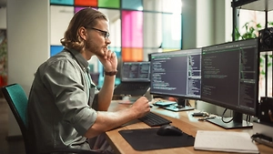 IT-специалисты массово преуменьшают опыт из-за дефицита вакансий в России