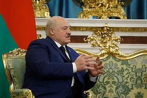 Лукашенко: Наследники нацистов готовят «бронекулак» для броска на восток