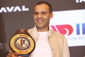 Олимпиада уже давно не про спорт. Там слишком много политики и мало уважения к тем, кто годами проливает пот в зале. Сегодня на пьедестале МОК стоят не спортсмены, а политика, чужие интересы и закулисные игры. Сами спортсмены остаются без достойного вознаграждения за свой труд и без уверенности в завтрашнем дне