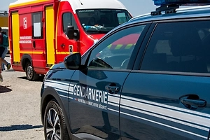 На юге Франции ученик колледжа порезал ножом учительницу из-за замечаний