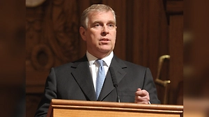 Захарова заявила, что Лондон «замотает» скандал вокруг связей экс-принца Эндрю с Эпштейном