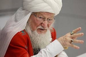 Верховный муфтий России призвал избегать показного намаза в общественных местах