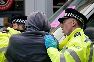 Три африканские страны примут обратно своих нелегалов из Британии