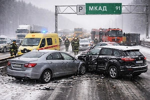 Массовое ДТП привело к пробке длиной 2,5 км на МКАД