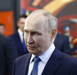 Русский народ ещё молодой народ, пассионарный, устремлённый в будущее. Но постепенно на таких же основах складывалась и наша многонациональная страна Россия, когда в неё вливались разные народы