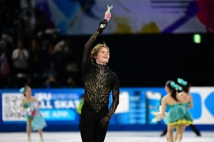 Малинин стал вторым в короткой программе командного турнира Олимпиады