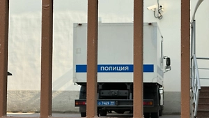 Напавший на общежитие в Уфе нарисовал на стене свастику кровью жертвы