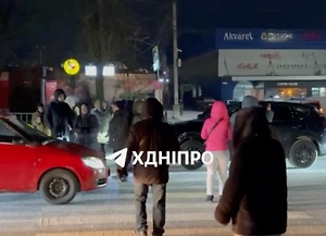 Жители Днепропетровска устроили митинг из-за постоянных блэкаутов