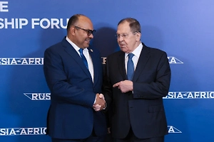 Глава МИД Танзании передал Лаврову письмо для Путина