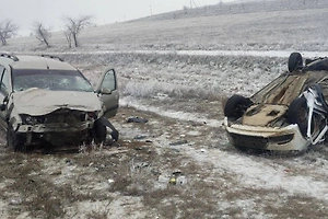 Двое полицейских и задержанный погибли в ДТП в Калмыкии