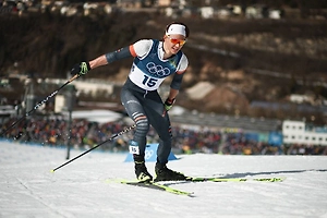 Российский лыжник Коростелёв отказался на Олимпиаде пить воду из открытых бутылок