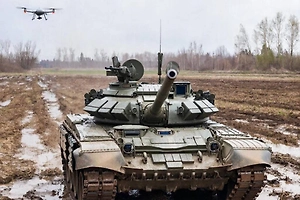 Российские военные колонны в зоне СВО перешли под защиту наземных и воздушных дронов