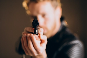 В Одессе военкомы устроили стрельбу по прохожим, мешавшим скрутить призывника