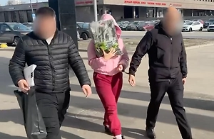 СК показал видео со студенткой, которая едва не убила москвичку по заданию мошенников