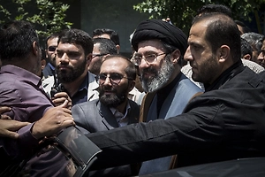 Новый верховный лидер Ирана выжил, покинув помещение за секунды до атаки