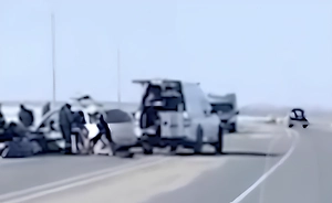 Два чиновника не уступили друг другу дорогу на трассе и столкнулись