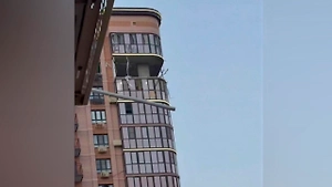 Беспилотник ВСУ врезался в ещё одну высотку в западной части Краснодара