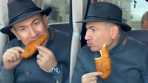 «Отдыхайте иногда»: Пашинян стал мемом из-за аппетитного видео с пирожками