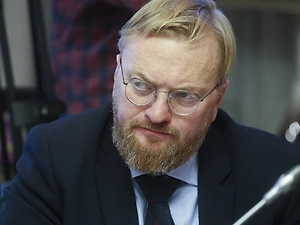 Страшные картинки на детей действуют гораздо менее эффективно, чем на взрослых. Дети не анализируют. Психологически они будут думать, что это не про них. Было бы правильным, если бы мы начали с того, чтобы чипсы обязали выпускать в непривлекательных упаковках. Например, какого-нибудь одного серого цвета, как табачные упаковки.