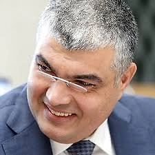 Социальные пенсии получают граждане, у которых нет или не хватает страхового стажа для назначения страховой пенсии. Это люди с инвалидностью, дети-инвалиды, дети, потерявшие кормильца, а также представители малочисленных народов Севера и граждане, достигшие пенсионного возраста, но не заработавшие стажа. Пенсии по государственному пенсионному обеспечению с 1 апреля также увеличатся на 6,8 процента