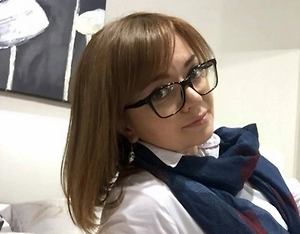 К этому празднику запросов становится больше, а посещаемость увеличивается. Но в этом году прирост клиентов был больше, чем год или два назад к этой дате. По сравнению с 7 марта, прирост 8 марта в этом году составляет примерно 30%. Разница в выручке составила около 37%. В основном покупки происходили во второй половине дня и многие покупатели приходили вместе.