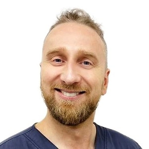 140 на 90 — это уже совершенно точно гипертония. Нормальное давление — это давление, которое меньше 120 на 80. 