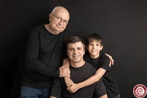 Магия чисел: Дед, отец и внук из Иркутска родились в один день и попали в Книгу рекордов России