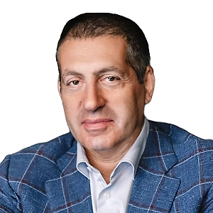 Статья 177 ГК РФ позволяет признать сделку недействительной, если лицо в момент подписания дарственной было невменяемо вследствие болезни, приёма наркотических и психотропных средств, но не было признано недееспособным. Такая сделка является оспоримой.