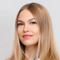 «Оземпик» содержит активное вещество — семаглутид, относящийся к группе агонистов рецепторов GLP-1. Изначально препараты этой группы разрабатывались для лечения сахарного диабета 2-го типа, а впоследствии продемонстрировали эффективность и в снижении массы тела. Механизм действия включает несколько ключевых эффектов: усиление выработки инсулина после приёма пищи; замедление опорожнения желудка; снижение аппетита за счёт воздействия на центры насыщения в головном мозге. Благодаря этим свойствам агонисты GLP-1 широко применяются в эндокринологии и метаболической медицине.