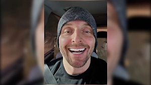 Аскольд Запашный чуть не потерял зубы за 3 млн рублей на хоккейной тренировке