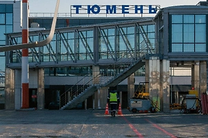 Пассажир внезапно умер в аэропорту Тюмени после посадки на международный рейс