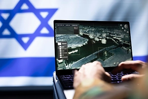 Пора ли собирать тревожный чемоданчик после удара Израиля по ядерному объекту Ирана: мнение профессора