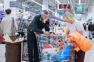 Цены как год назад: LIFE узнал, какие продукты в России стали доступнее для покупателей