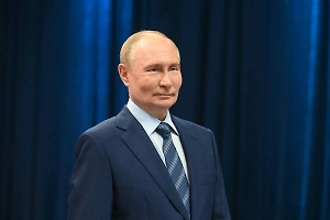 Путину доверяют 77% россиян